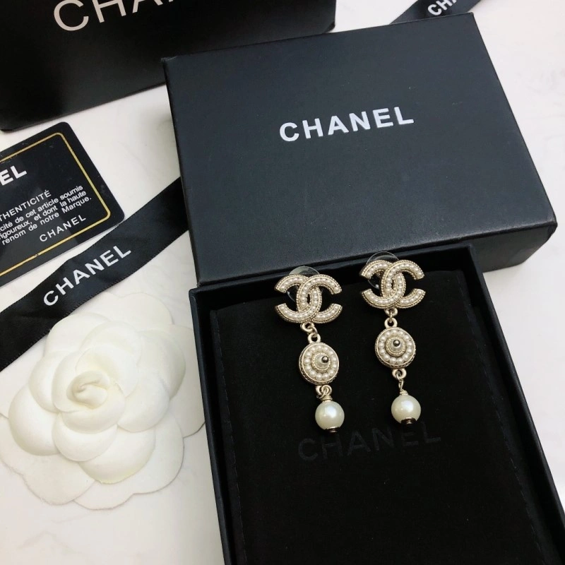 Chanel Earrings Breathable 219990