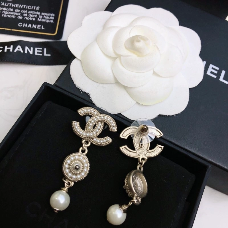 Chanel Earrings Breathable 219990