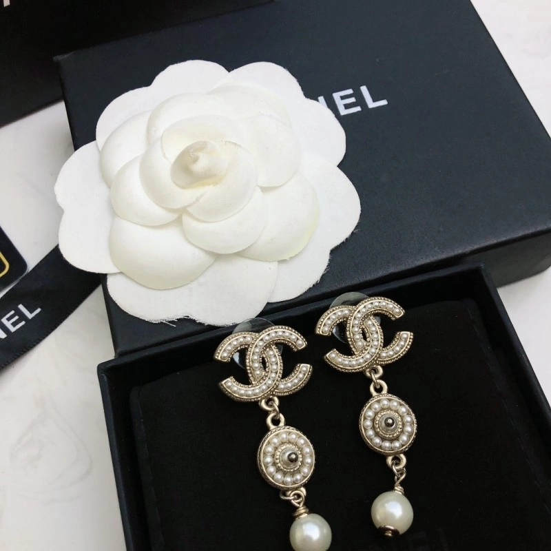 Chanel Earrings Breathable 219990