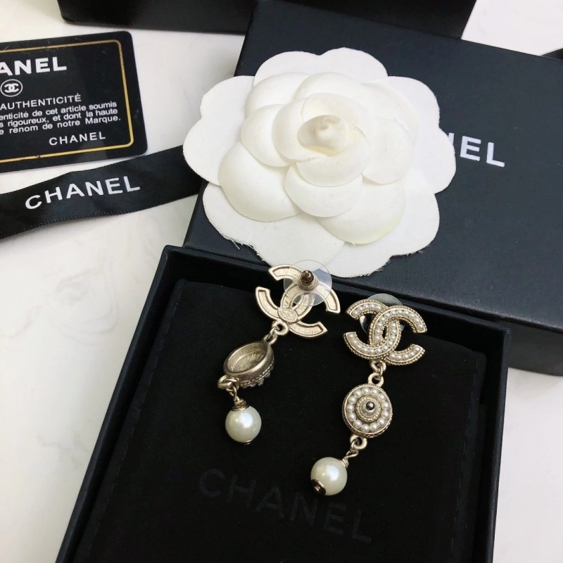 Chanel Earrings Breathable 219990