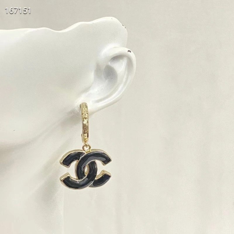 Fashionable Chanel Earrings 219998