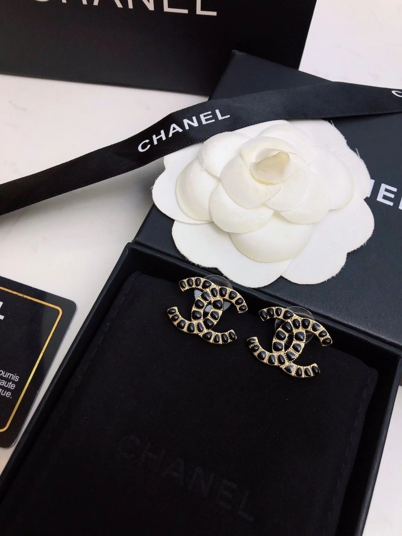 Chanel Earrings Sporty 219996