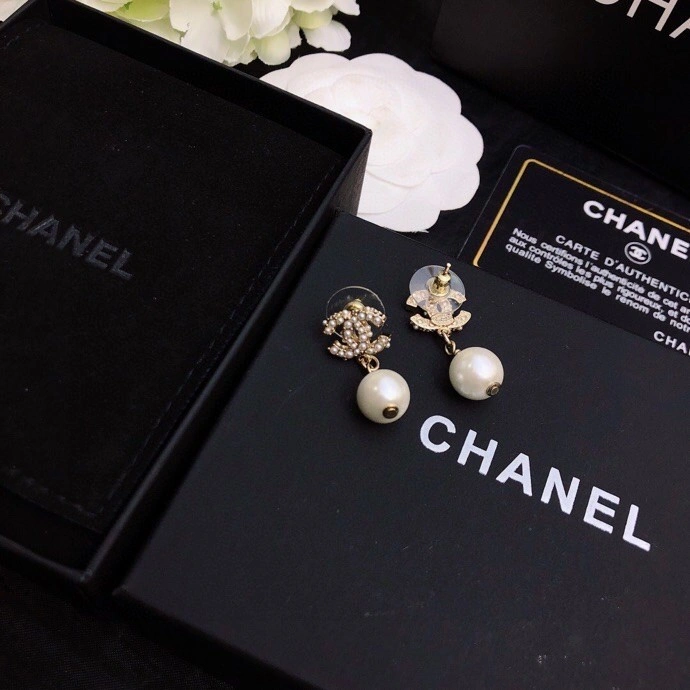 Durable Chanel Earrings 219987