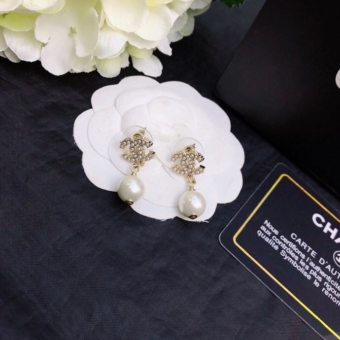 Durable Chanel Earrings 219987
