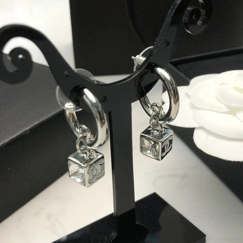 Chanel Earrings Unisex 219986