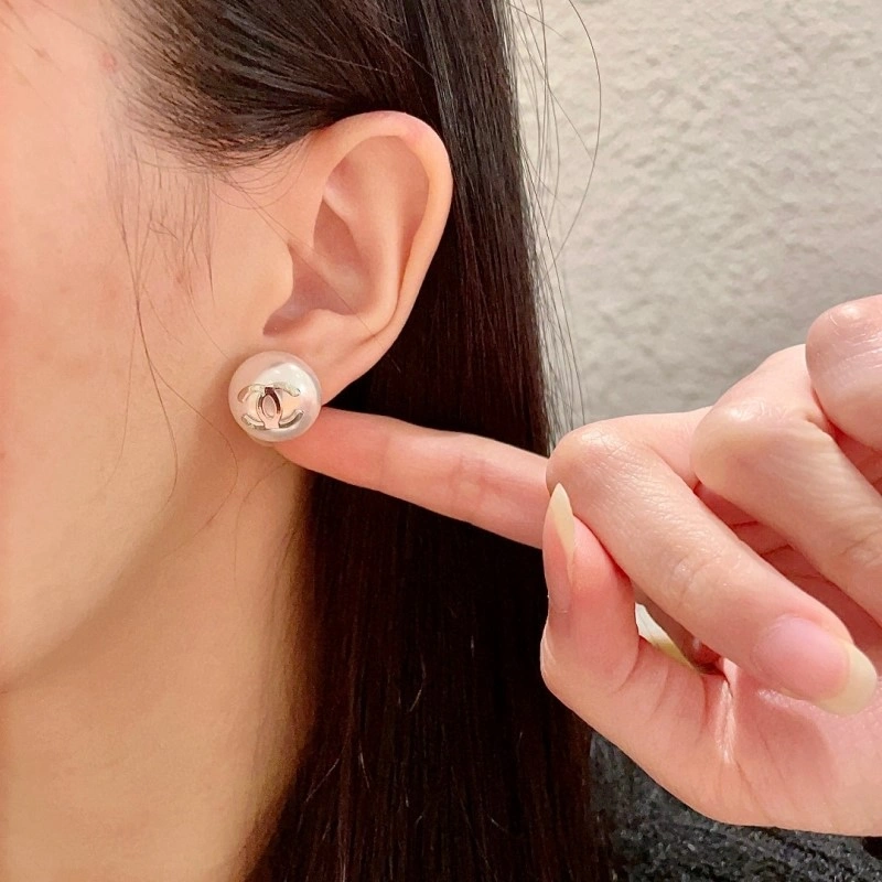 UrbanChic Chanel Earrings 219982