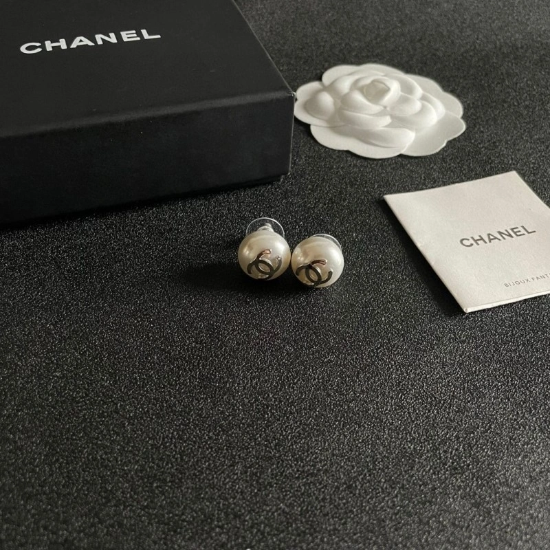 UrbanChic Chanel Earrings 219982