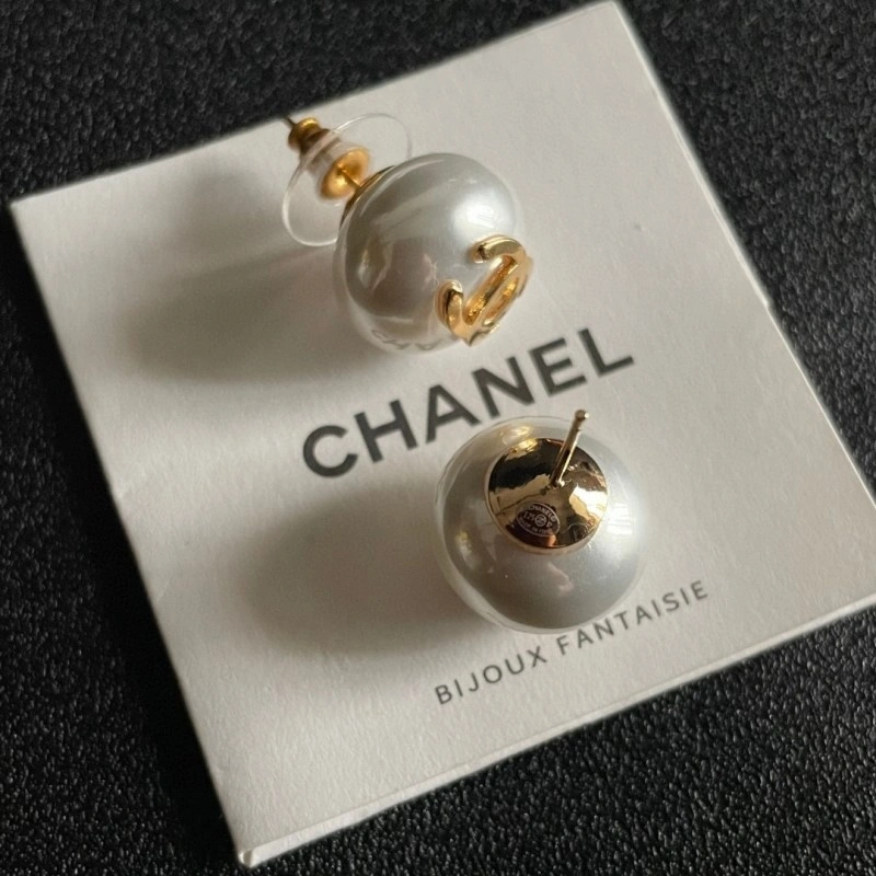 Comfortable Chanel Earrings 219976