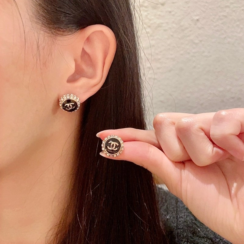 Minimalist Chanel Earrings 219994