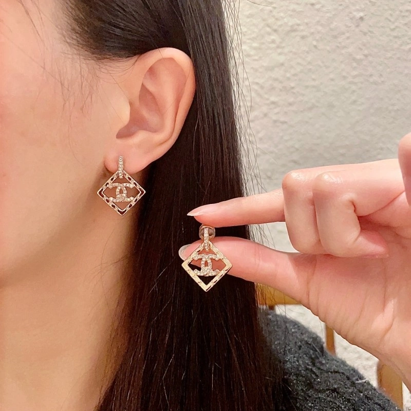 Stylish Chanel Earrings 219967