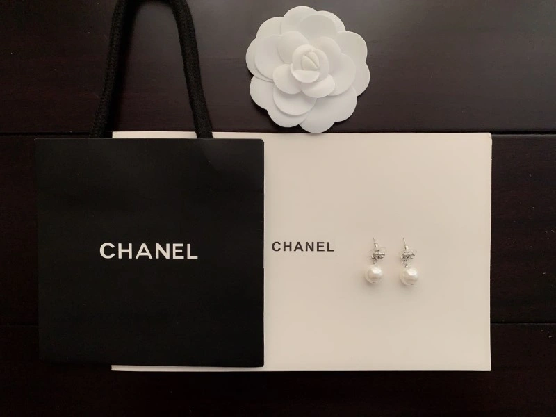 FreshLook Chanel Earrings 219956