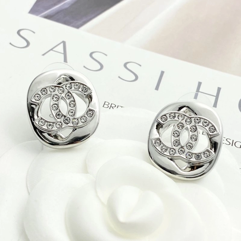 Fashionable Chanel Earrings 219974