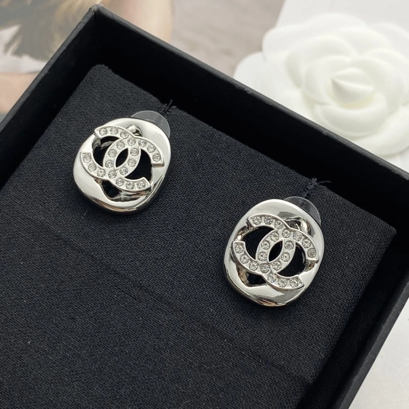 Fashionable Chanel Earrings 219974