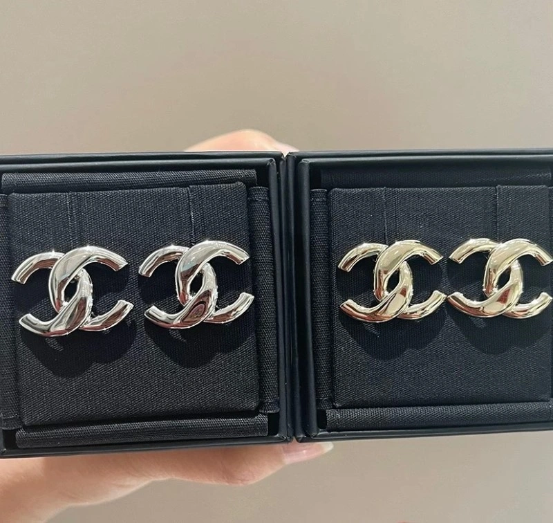 TechFriendly Chanel Earrings 220026