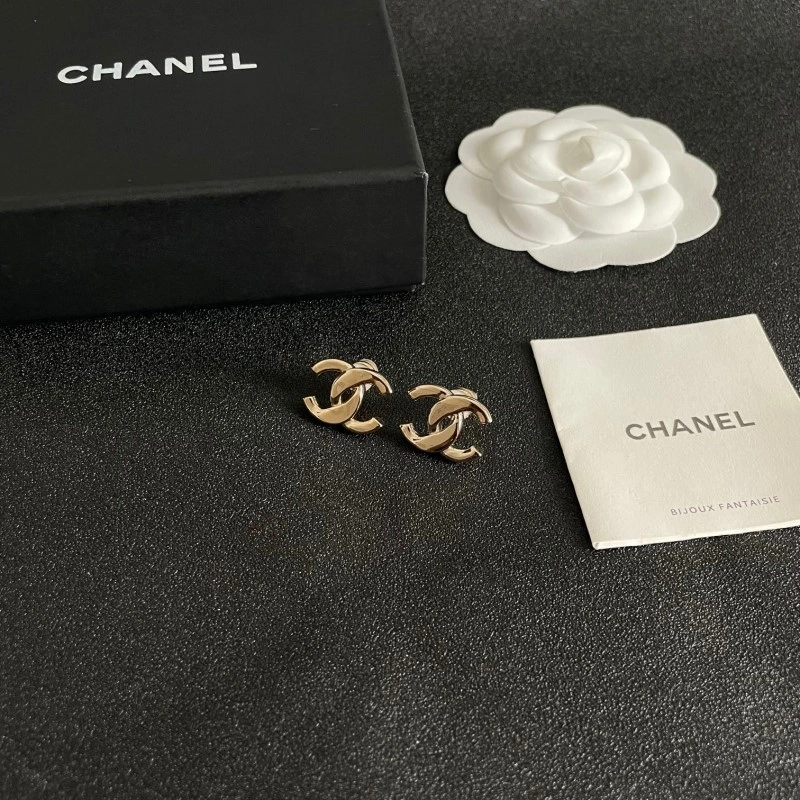 Snug Chanel Earrings 219943