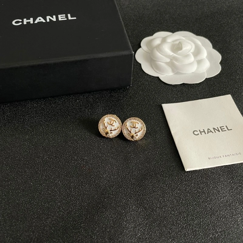 Chanel Earrings Trendsetting 219941