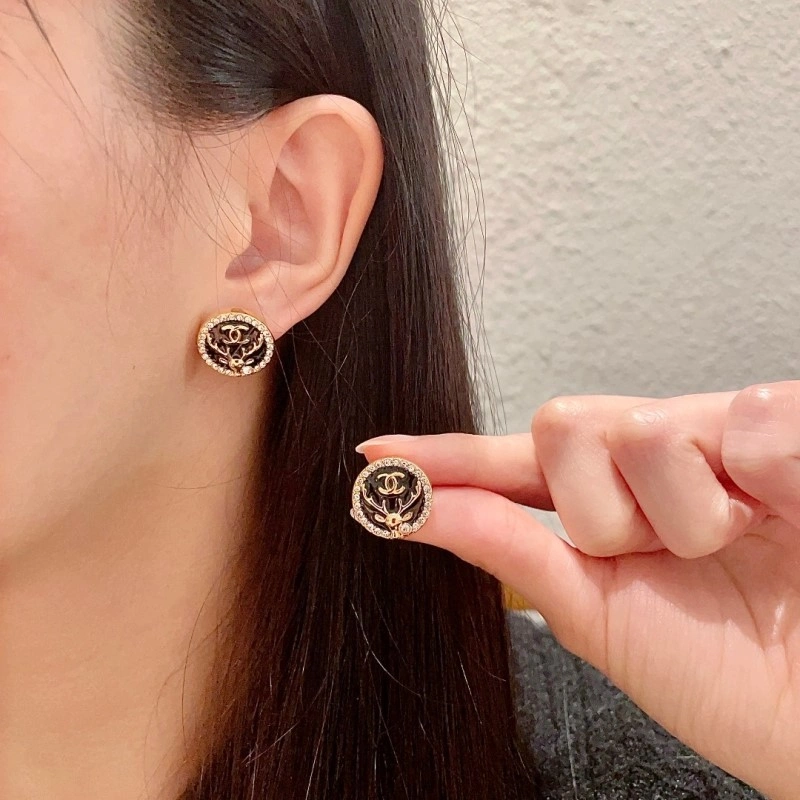 Comfortable Chanel Earrings 219937