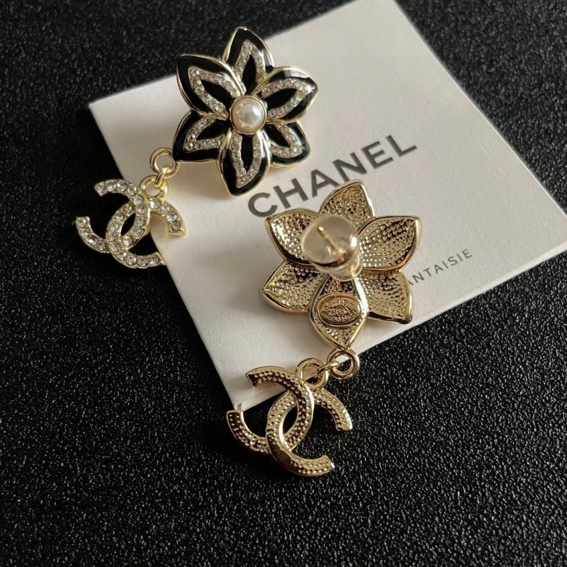 Chanel Earrings Effortless 219931
