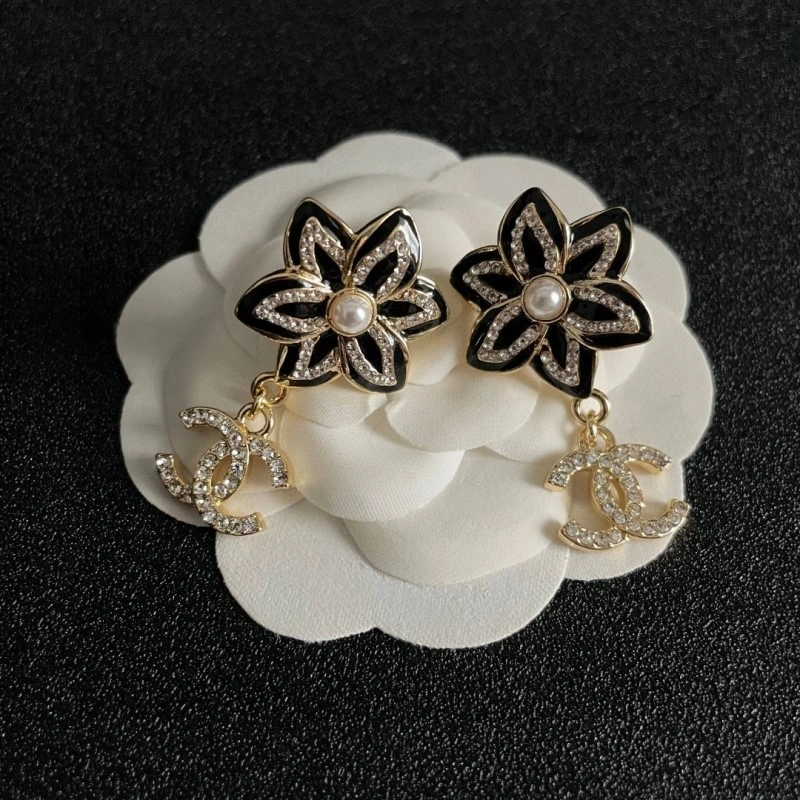 Chanel Earrings Effortless 219931