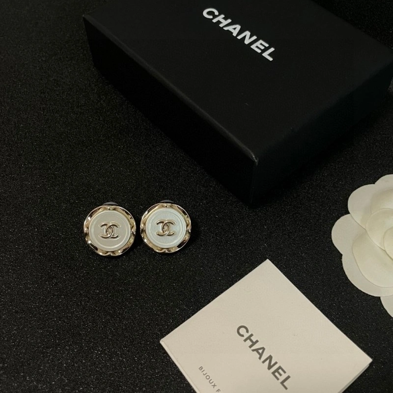 Cozy Chanel Earrings 219932
