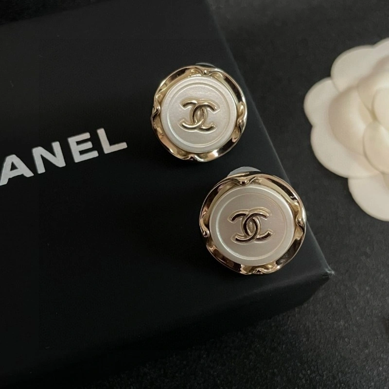 Cozy Chanel Earrings 219932
