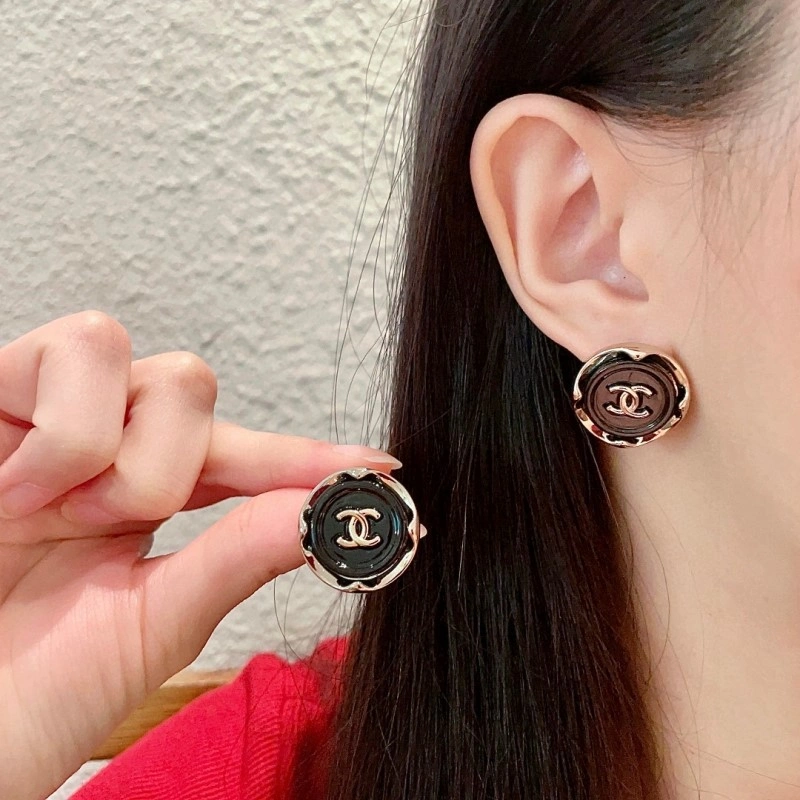 UrbanChic Chanel Earrings 219926
