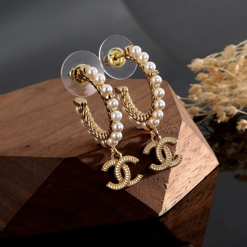 Affordable Chanel Earrings 219913