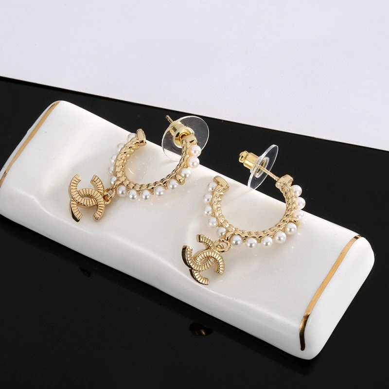 Affordable Chanel Earrings 219913