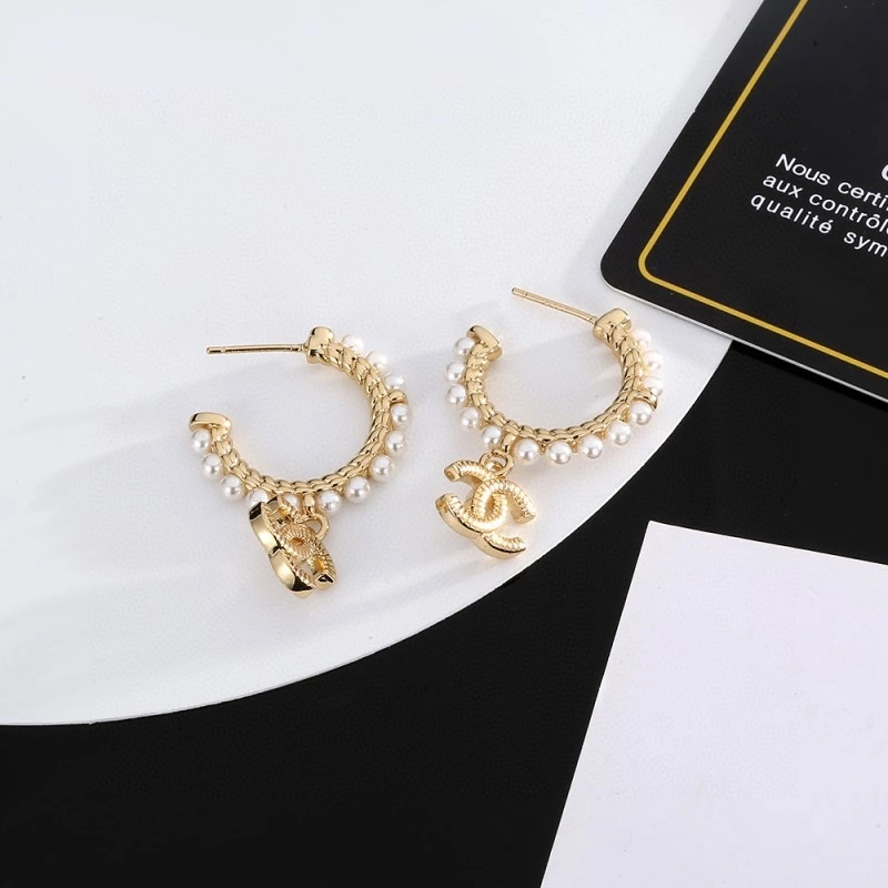 Affordable Chanel Earrings 219913