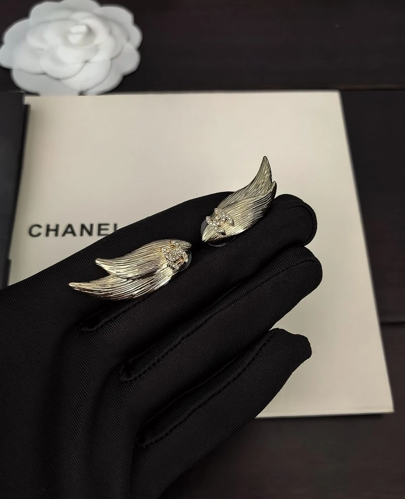 Fashionable Chanel Earrings 219916