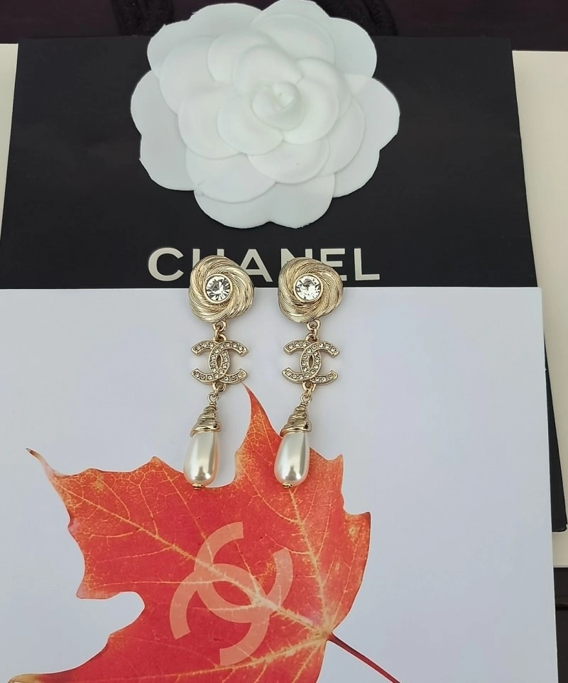 Trendsetting Chanel Earrings 219906