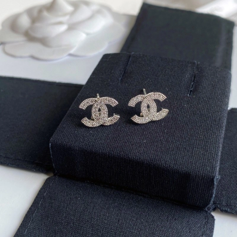 Chanel Earrings Refined 219908