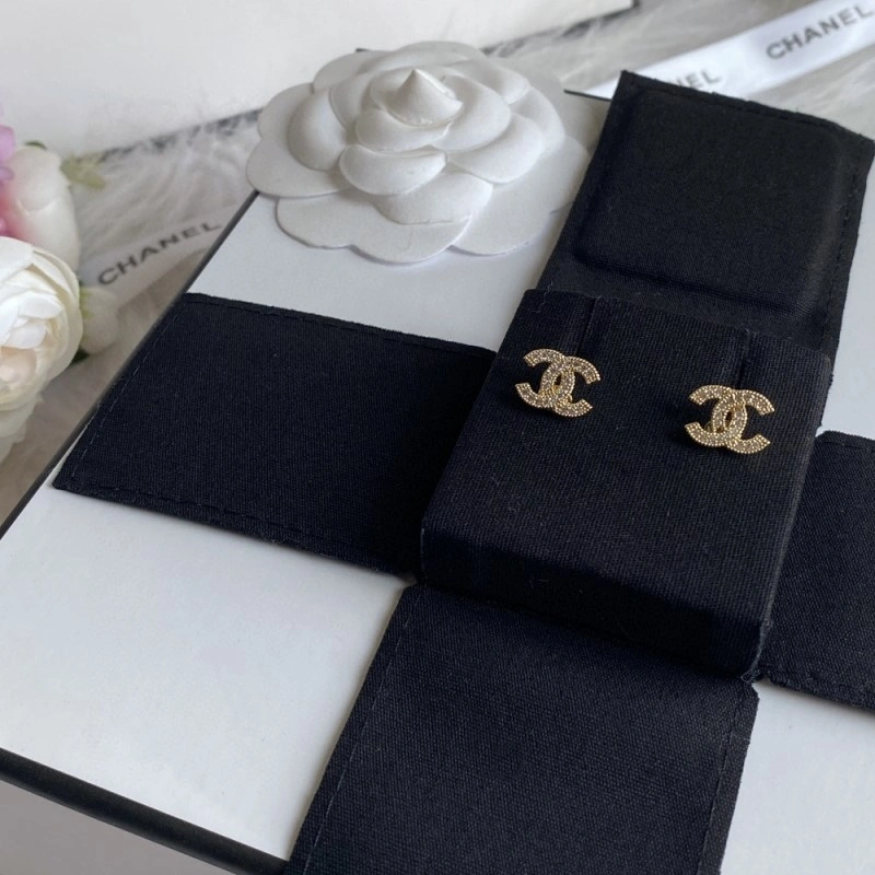 Chanel Earrings Refined 219908