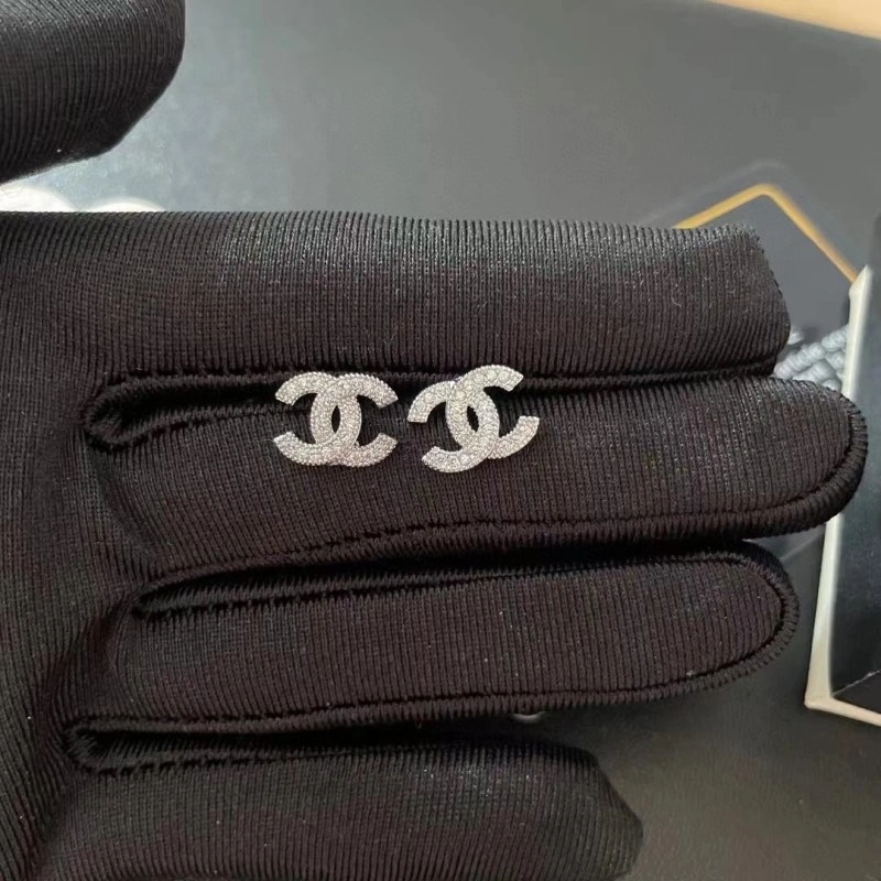 Chanel Earrings Refined 219908