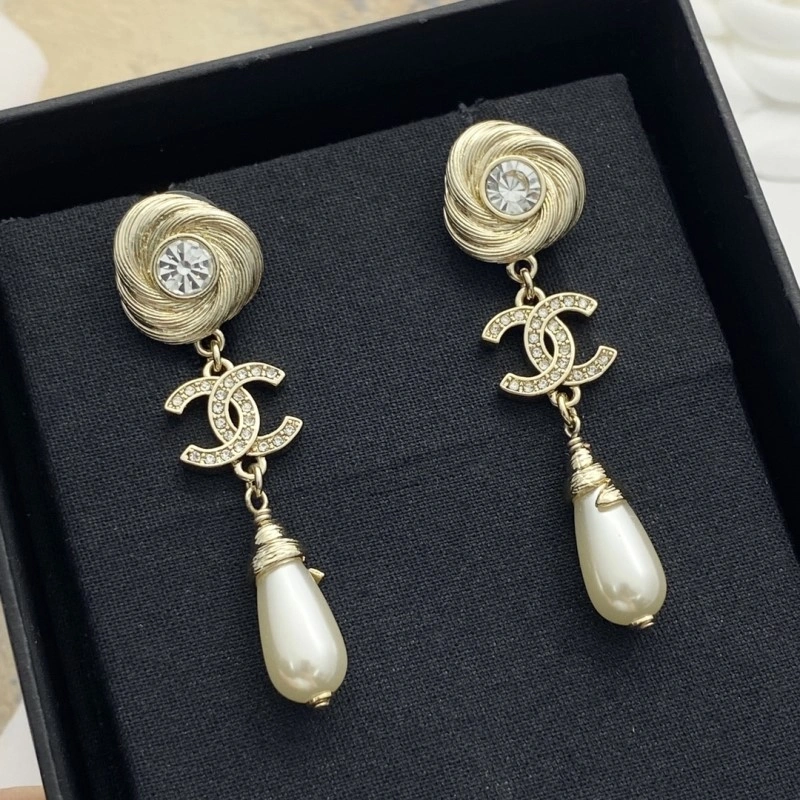 Chanel Earrings ModernLook 219912