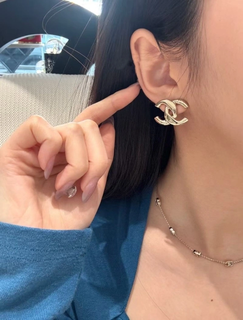 Vibrant Chanel Earrings 219903