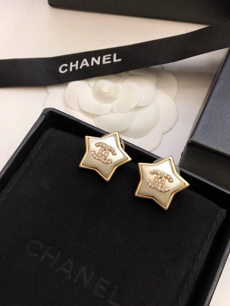 Chanel Earrings Effortless 219871