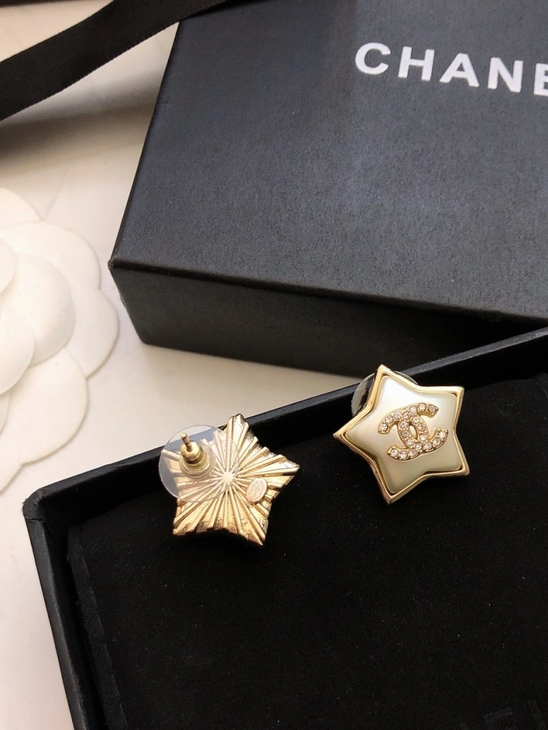Chanel Earrings Effortless 219871