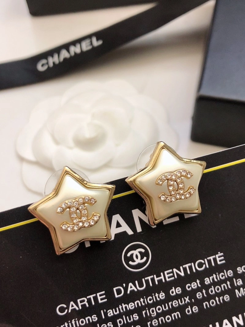 Chanel Earrings Effortless 219871