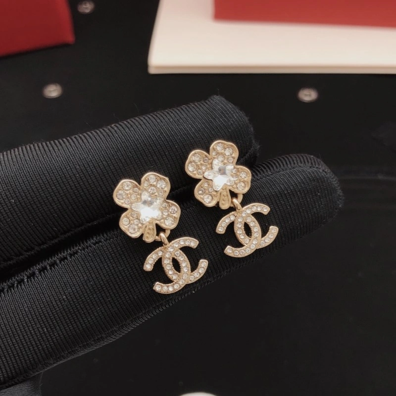 Chanel Earrings ZipUp 219930