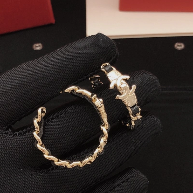 HighPerformance Chanel Earrings 219928