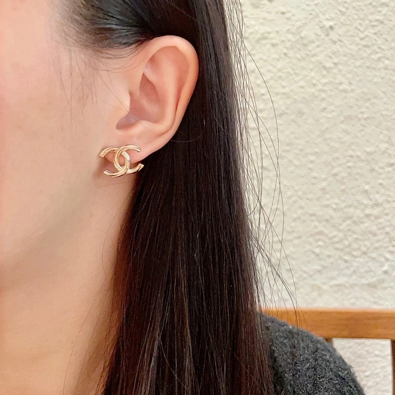 Tailored Chanel Earrings 219839