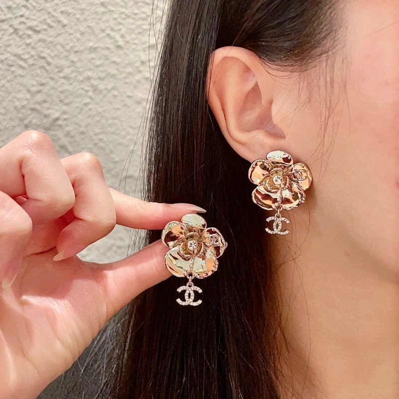 Chanel Earrings MoistureWicking 219845