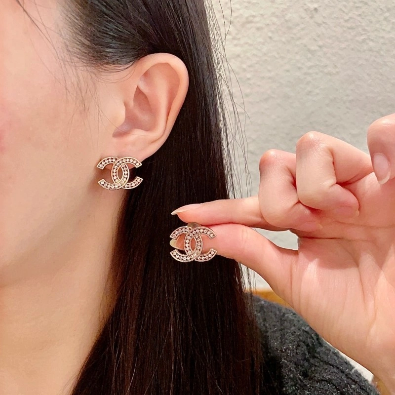 Versatile Chanel Earrings 219834