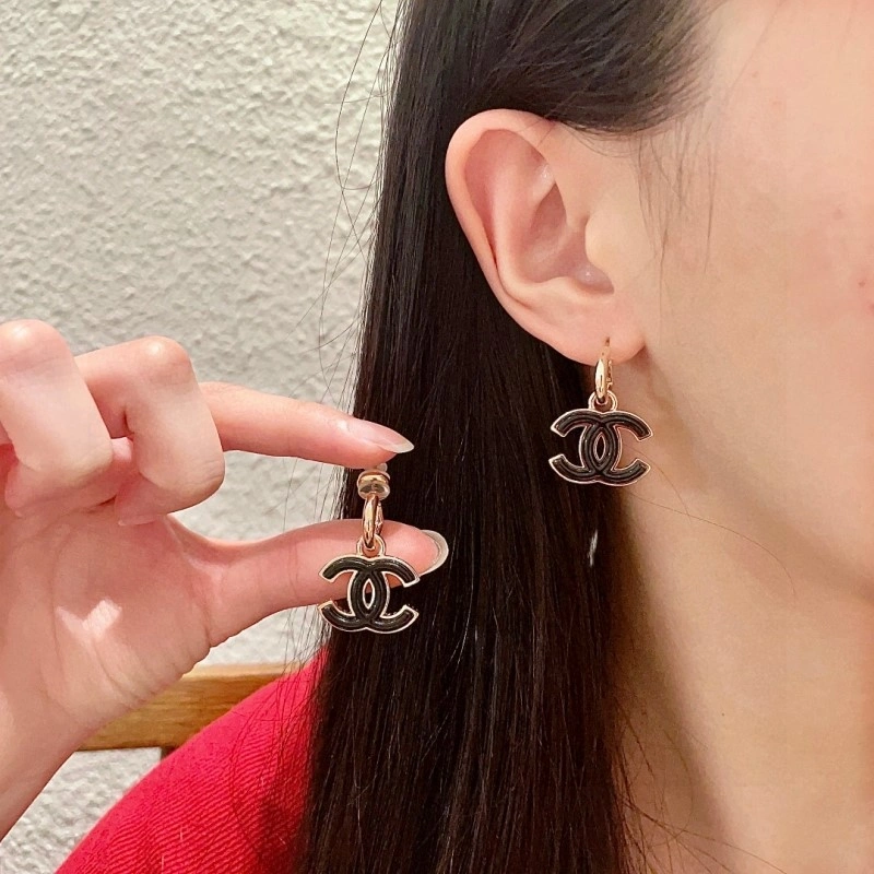 Chanel Earrings Affordable 219836