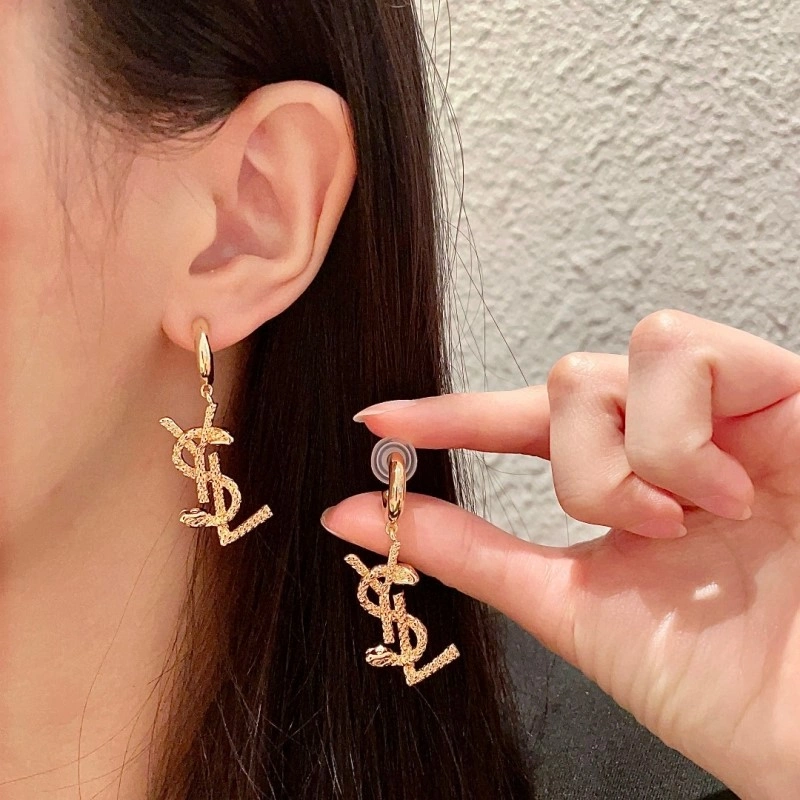 Breathable Chanel Earrings 219847
