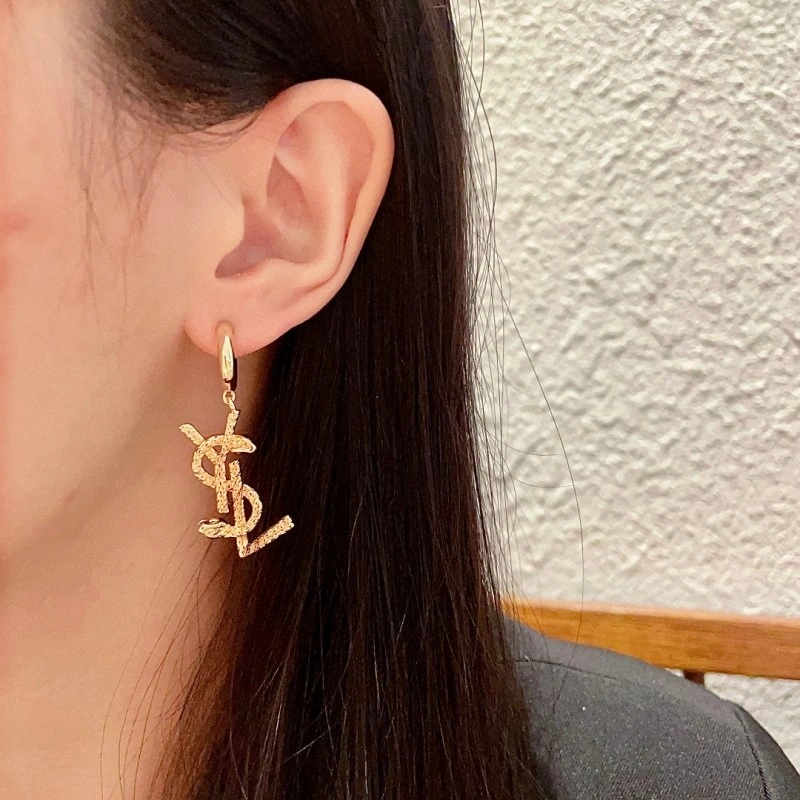Breathable Chanel Earrings 219847