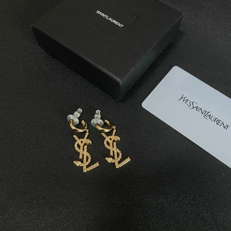 Breathable Chanel Earrings 219847