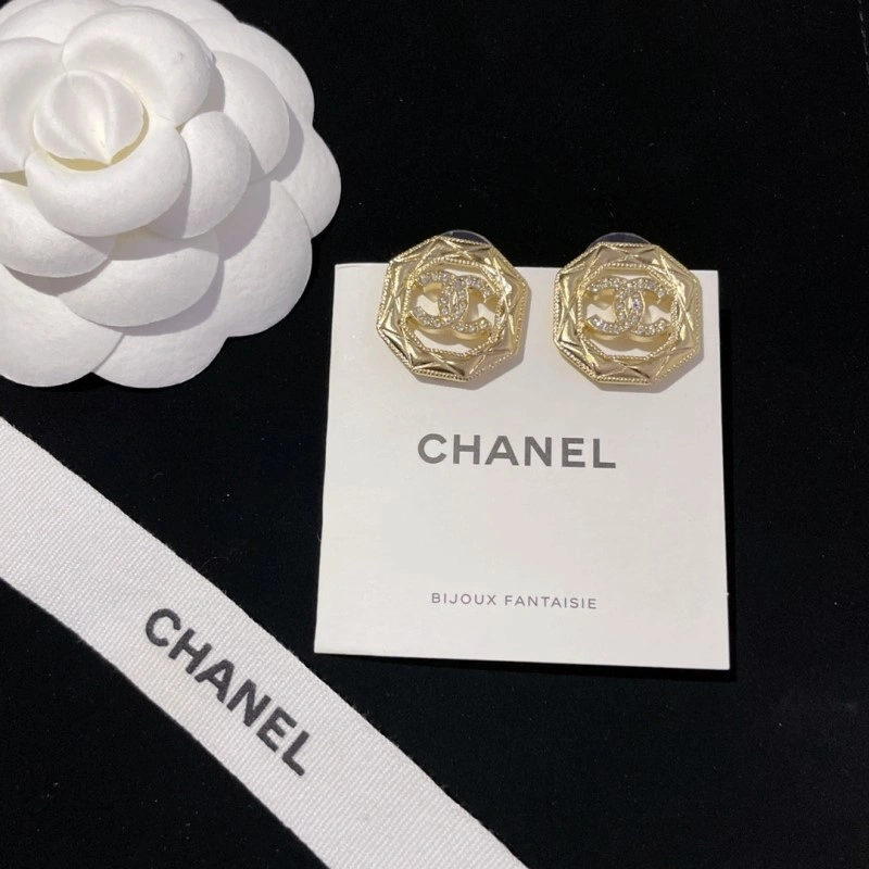 Chanel Earrings MoistureWicking 219824