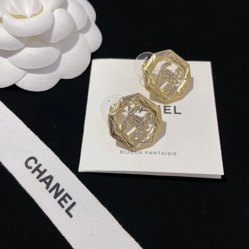 Chanel Earrings MoistureWicking 219824